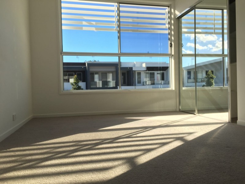 8 FLORABELLA DRIVE, Robina QLD 4226