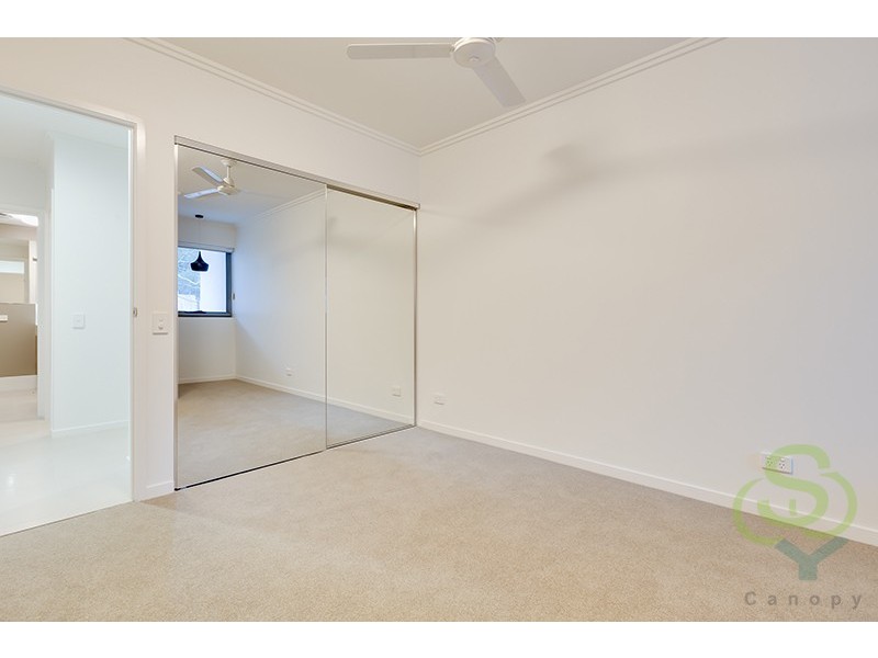 390 Simpsons Rd, Bardon QLD 4065