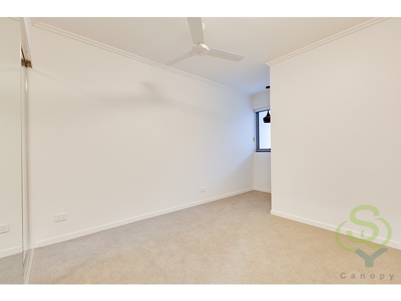 390 Simpsons Rd, Bardon QLD 4065