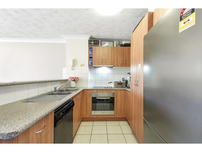 14/8 Whitby Street, Southport QLD 4215