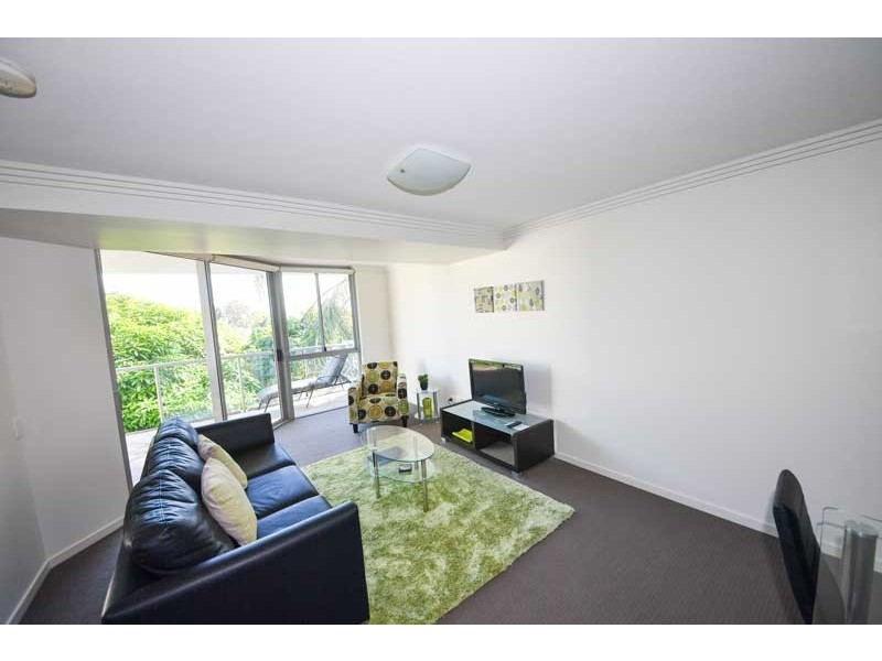 306/89 Landsborough Avenue, Scarborough QLD 4020