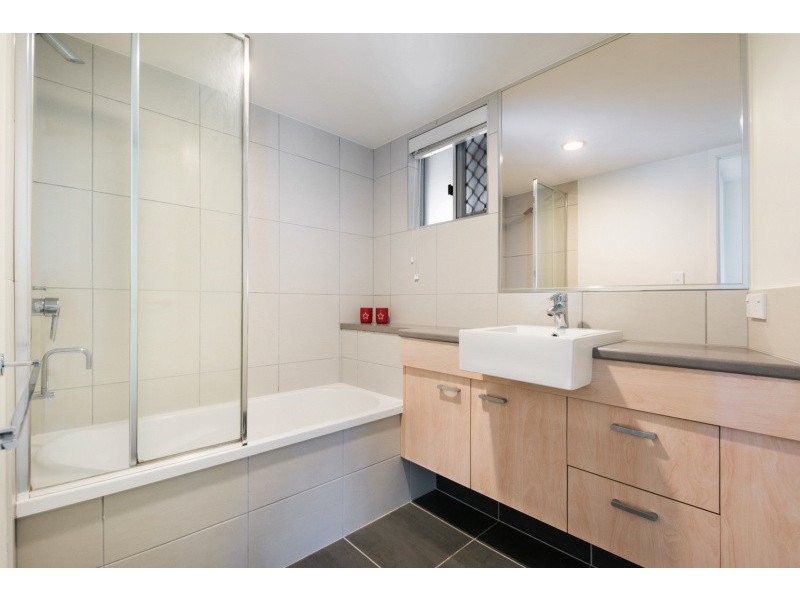63/57 Grand Parade Parrearra Qld 4575, Kawana Island QLD 4575