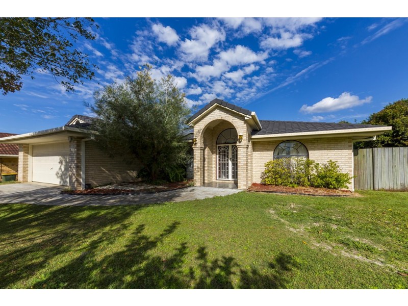 8 Chestnut Place, Calamvale QLD 4116