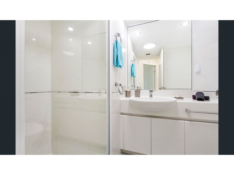 401/7 Mallana St, Surfers Paradise QLD 4217