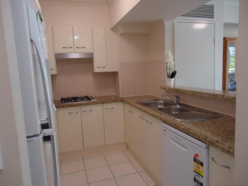 2/15-21 Breaker Street, Main Beach QLD 4217
