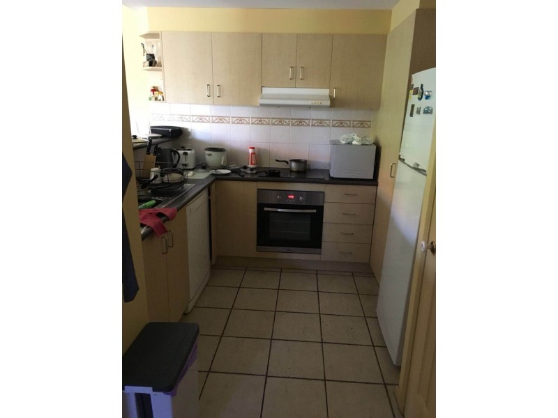 152 High Street, Southport QLD 4215