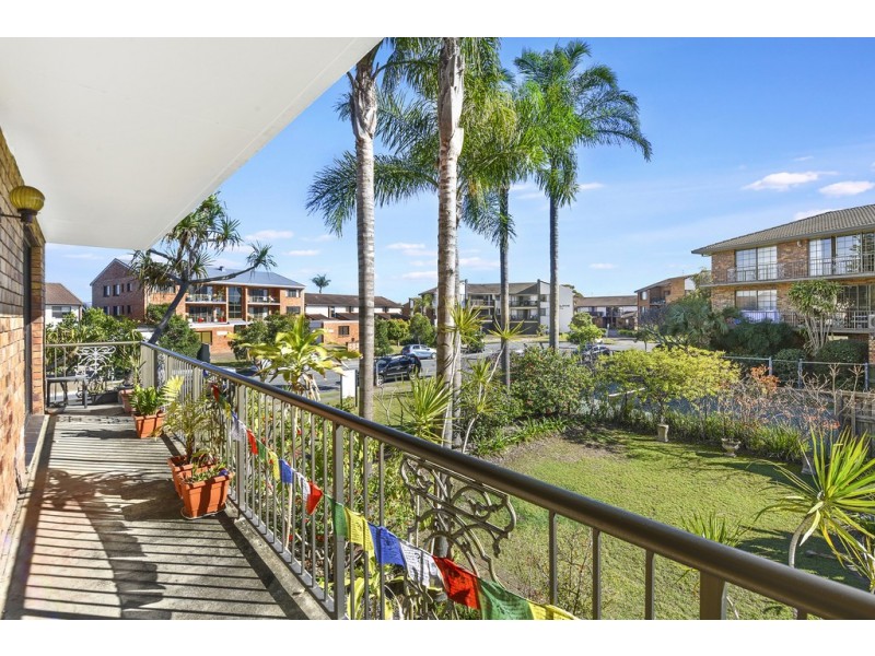 1/16 Duet Drive, Mermaid Waters QLD 4218