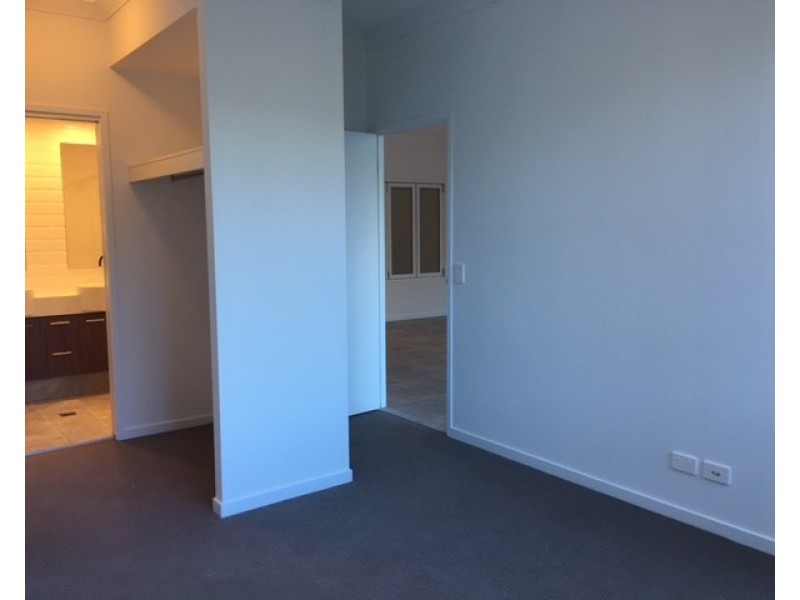 1117/397 CHRISTINE, AVENUE, Varsity Lakes QLD 4227