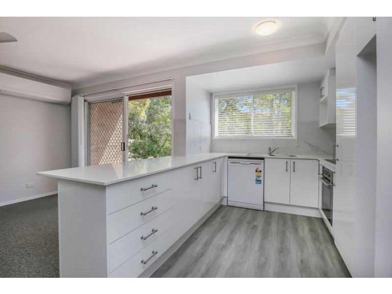 10 Crows Ash Court, Oxenford QLD 4210