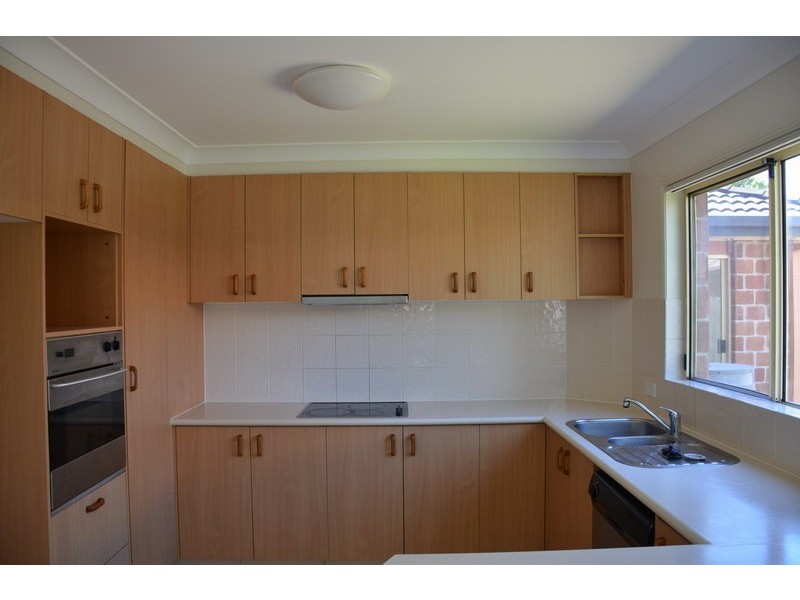 34 Tracey Crescent, Varsity Lakes QLD 4227