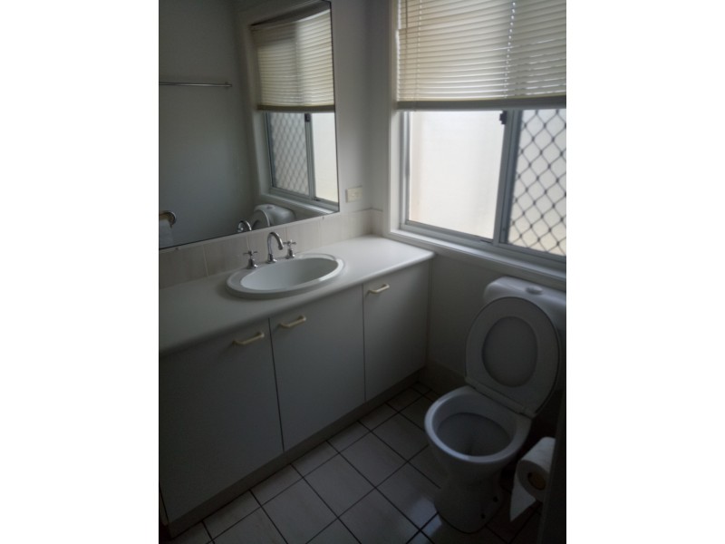 21/20 St Kevins Ave, Benowa QLD 4217