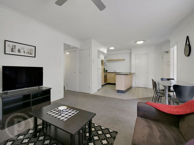 87/300 Sir Fred Schonell DR, St Lucia QLD 4067