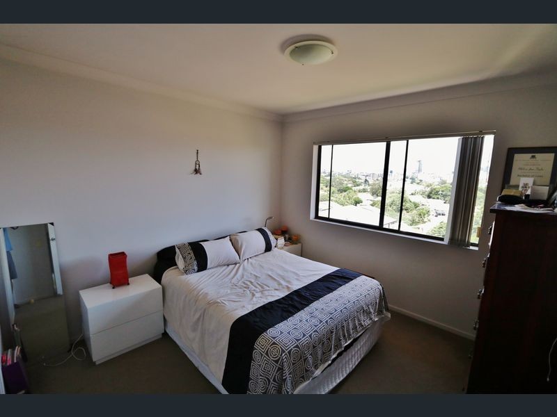 70 Norman Crescent, Norman Park QLD 4170