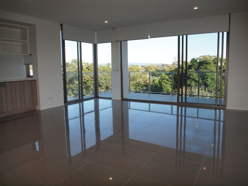 5 Chester Terrace, Southport QLD 4215