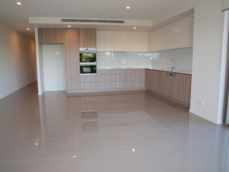 5 Chester Terrace, Southport QLD 4215
