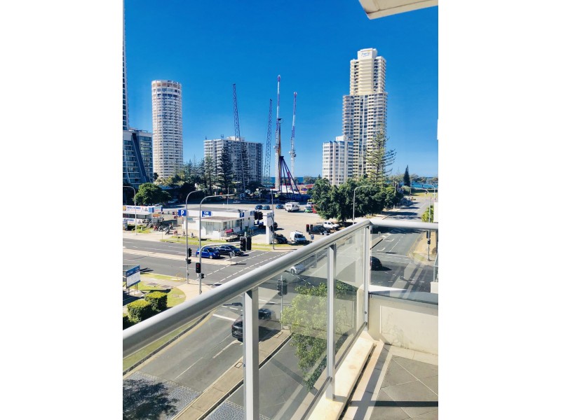 702/18 CYPRESS AVE, Surfers Paradise QLD 4217