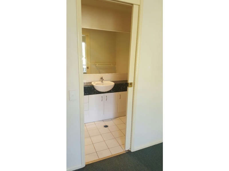 20 Brown Street, Labrador QLD 4215