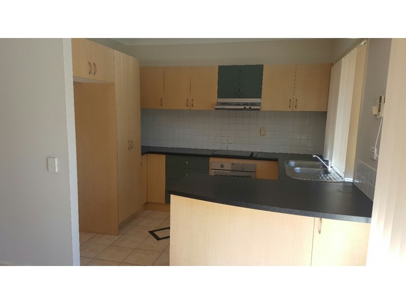 20 Brown Street, Labrador QLD 4215