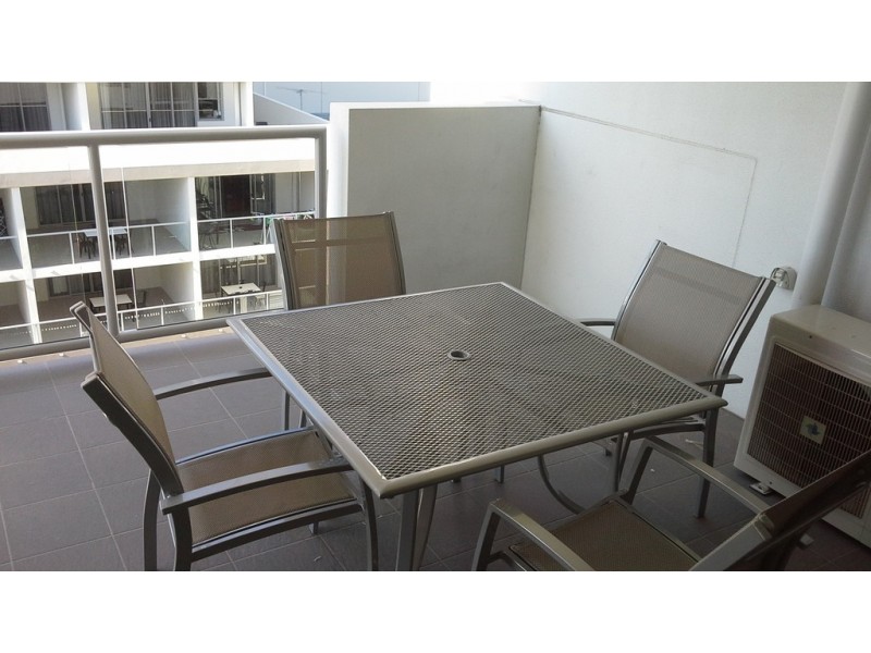 S12 8 Cordelia Street, South Brisbane QLD 4101