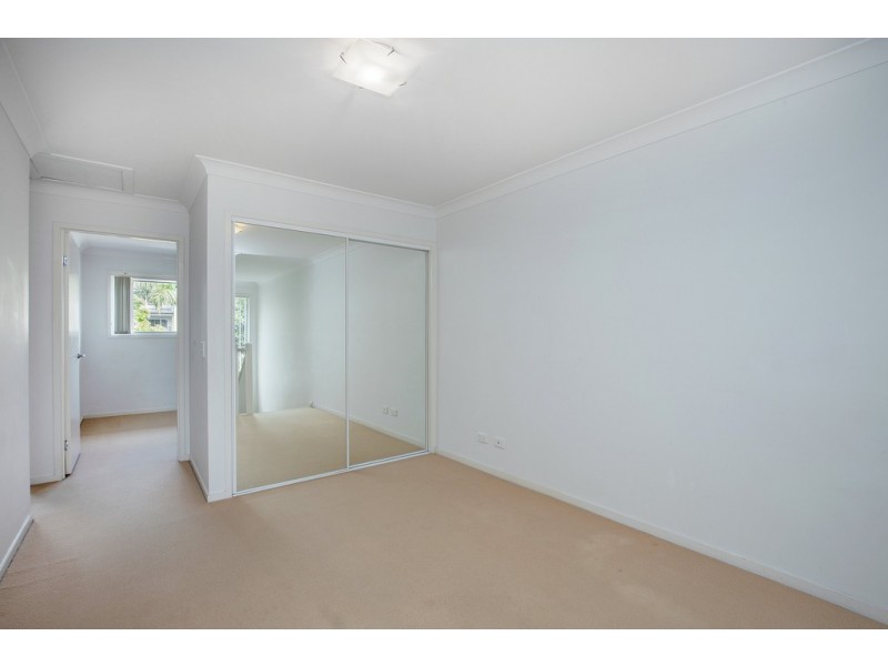 18/33 Clark Street, Biggera Waters QLD 4216