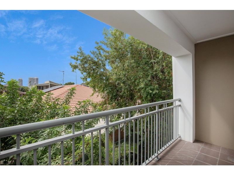 18/33 Clark Street, Biggera Waters QLD 4216