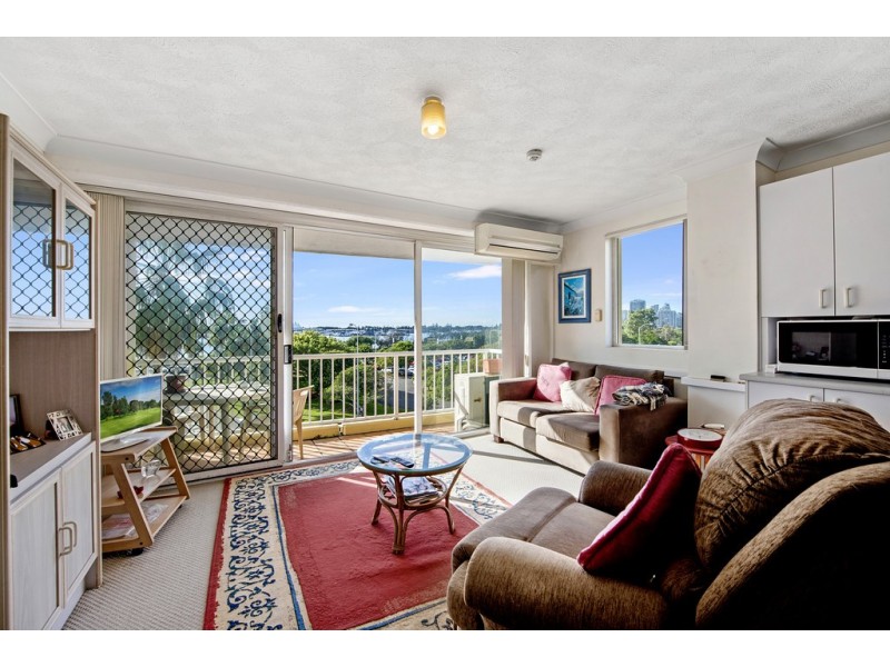 20/30 Marine Parade, Southport QLD 4215