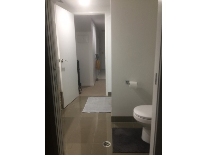 426/33 Lakefront Crescent, Varsity Lakes QLD 4227