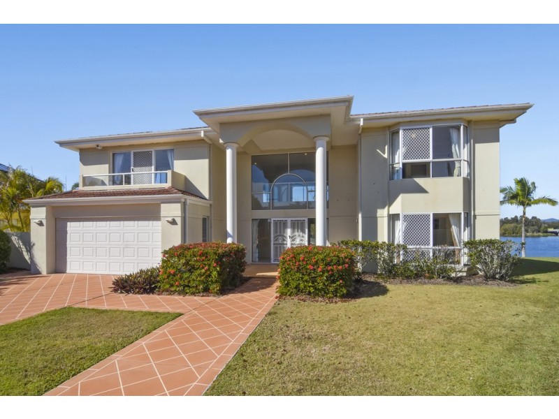22 Staysail Cres, Clear Island Waters QLD 4226