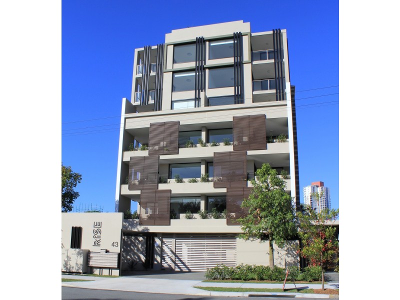 25/43 Lenneberg Street, Southport QLD 4215