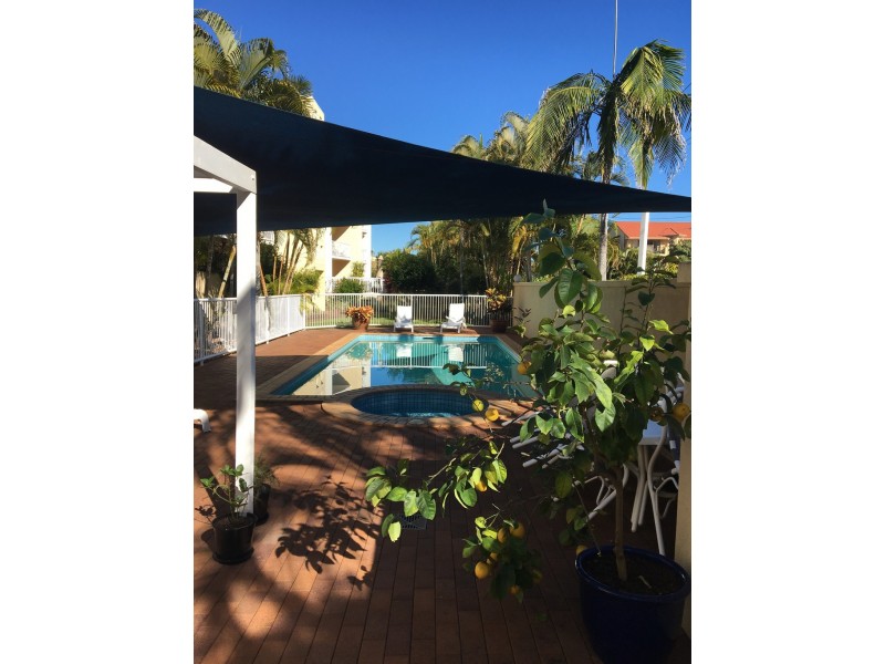 Chevron Island QLD 4217