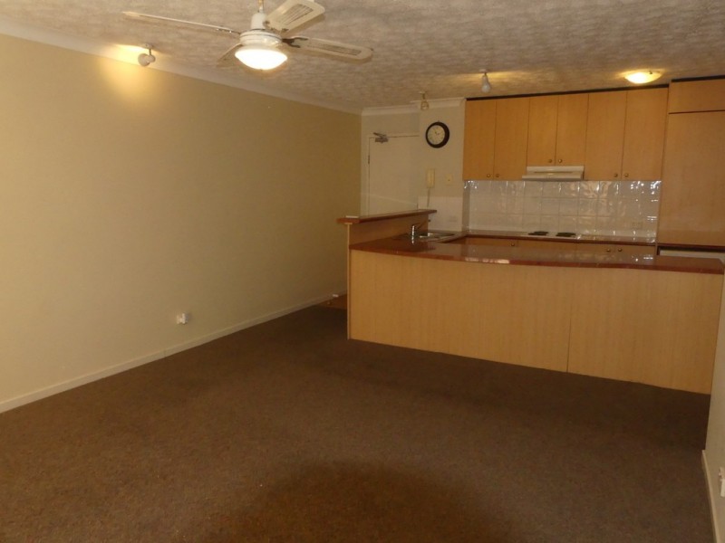 26/7-17 Purli St, Chevron Island QLD 4217