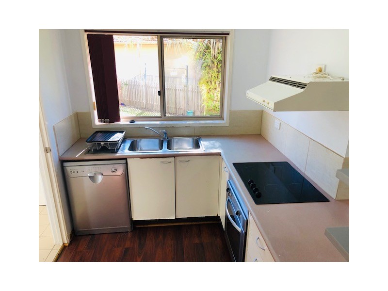 147/31 Usher Avenue, Labrador QLD 4215