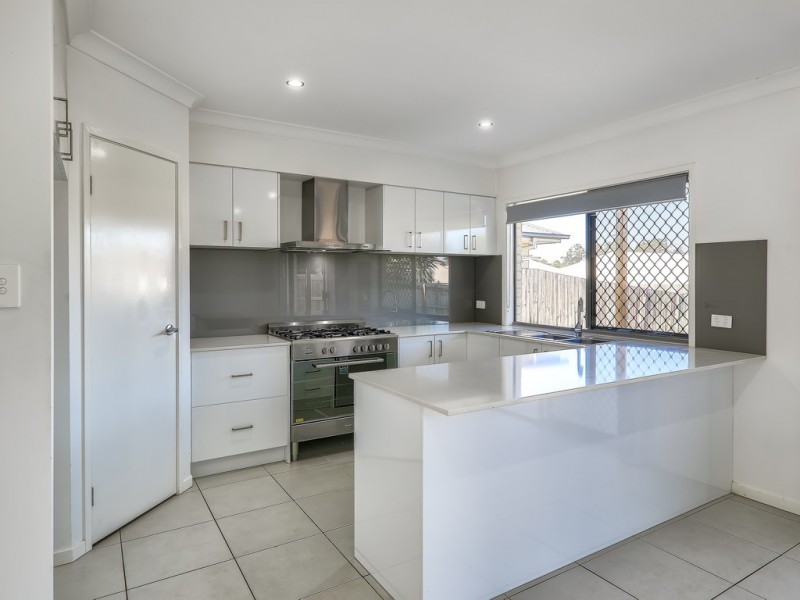 12 Saint Helen Crescent, Warner QLD 4500