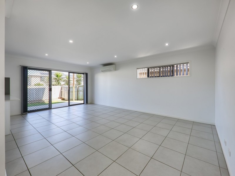 12 Saint Helen Crescent, Warner QLD 4500