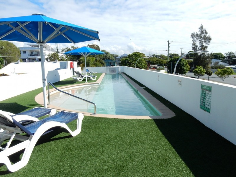 305 / 89 LANDSBOROUGH AVENUE, Scarborough QLD 4020