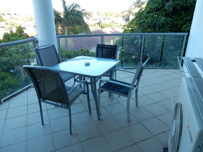 305 / 89 LANDSBOROUGH AVENUE, Scarborough QLD 4020