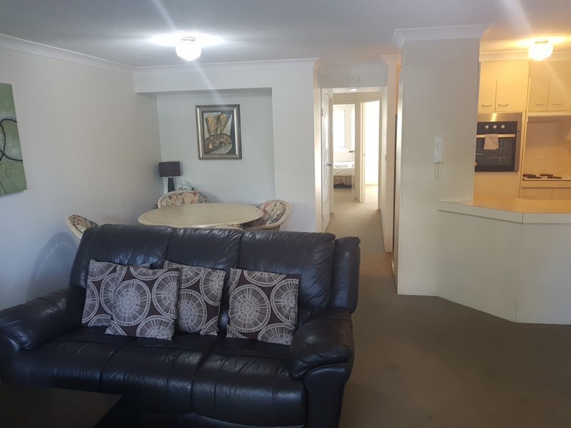 12/ 37 Bayview street, Runaway Bay QLD 4216