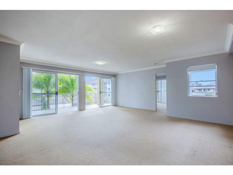 504/33 Clark Street, Biggera Waters QLD 4216