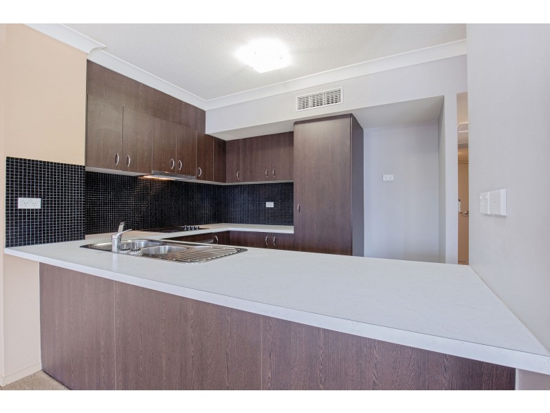 504/33 Clark Street, Biggera Waters QLD 4216