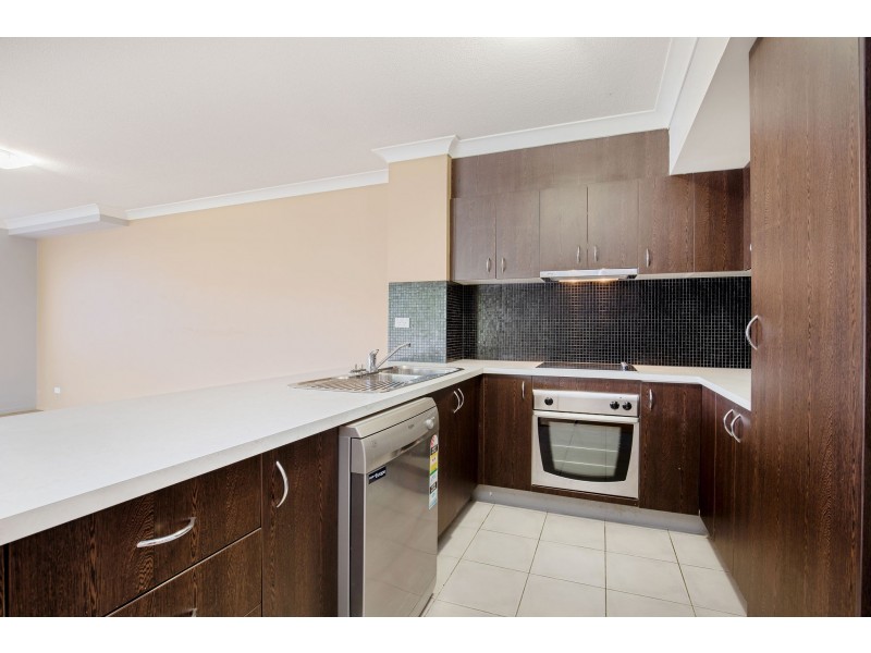 504/33 Clark Street, Biggera Waters QLD 4216