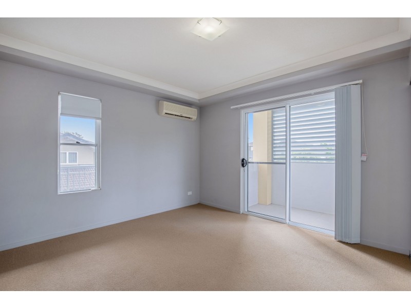 504/33 Clark Street, Biggera Waters QLD 4216