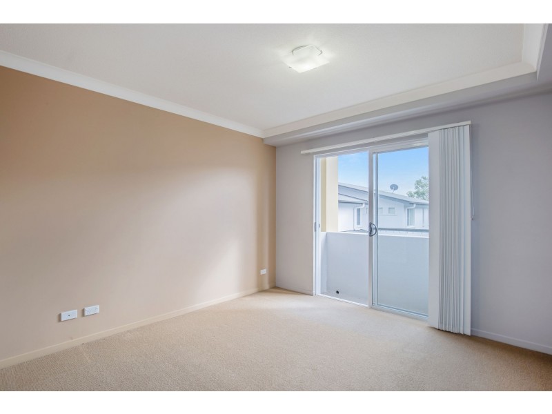 504/33 Clark Street, Biggera Waters QLD 4216