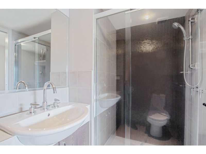 504/33 Clark Street, Biggera Waters QLD 4216