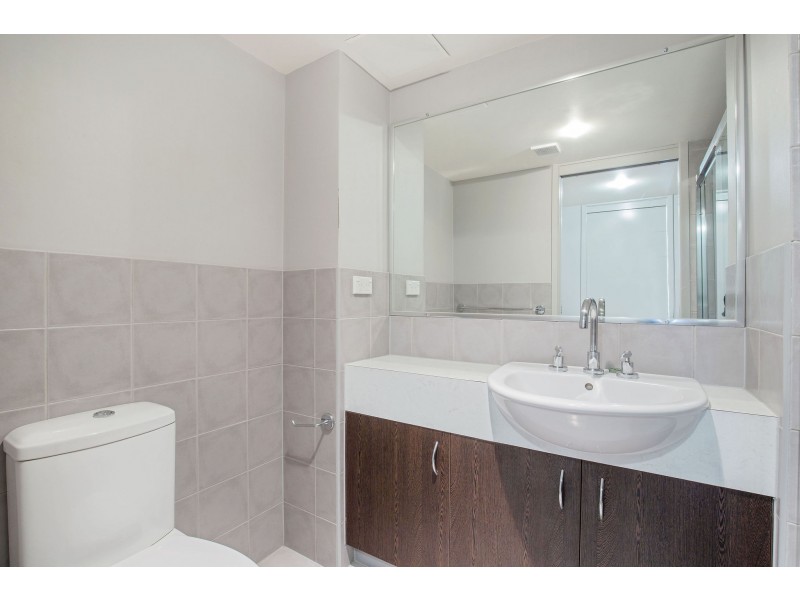 504/33 Clark Street, Biggera Waters QLD 4216