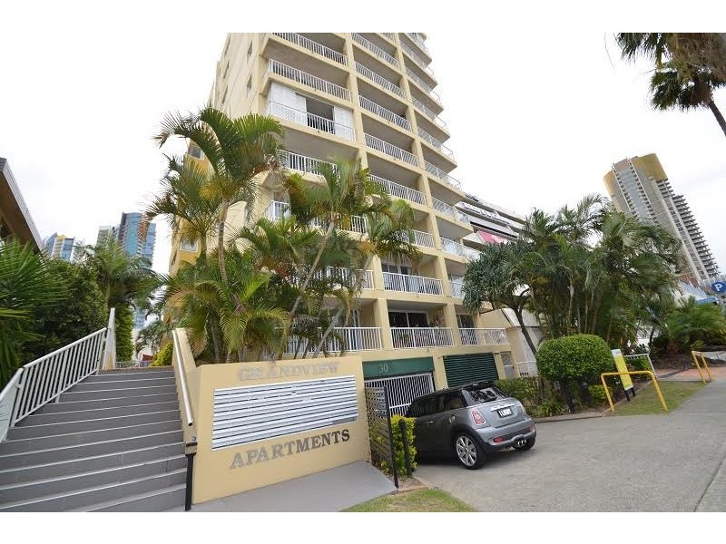 16/30 Marine Parade, Southport QLD 4215