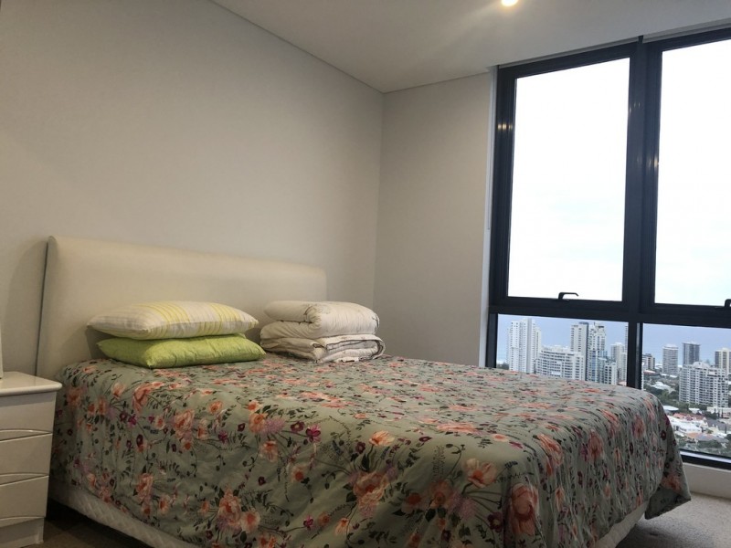 2 como crescent, Southport QLD 4215