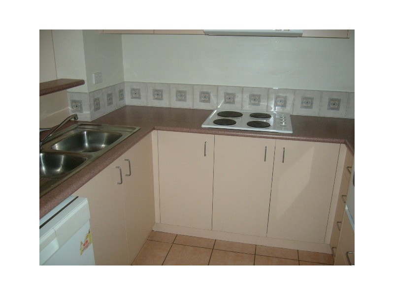 37/18 Tallebudgera Creek Road, West Burleigh QLD 4219