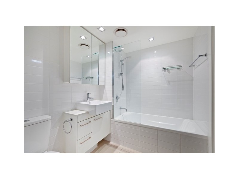 304/23 Parkland Street, Nundah QLD 4012