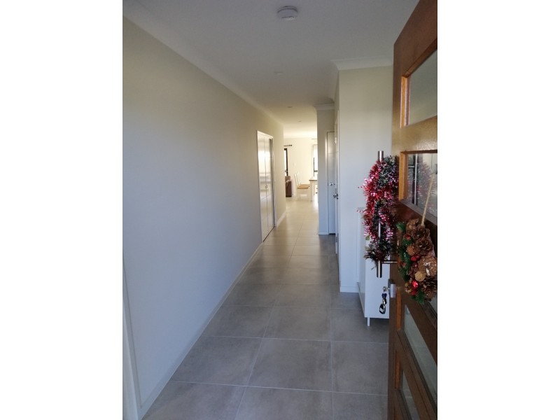 38 Cyan St., Helensvale QLD 4212