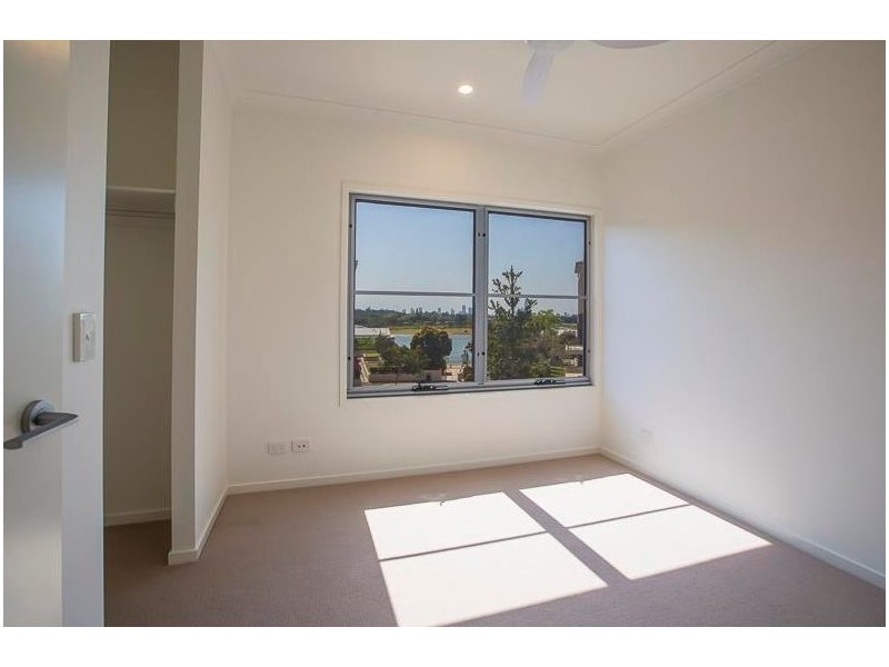 44/2 Town Centre Close, Carrara QLD 4211